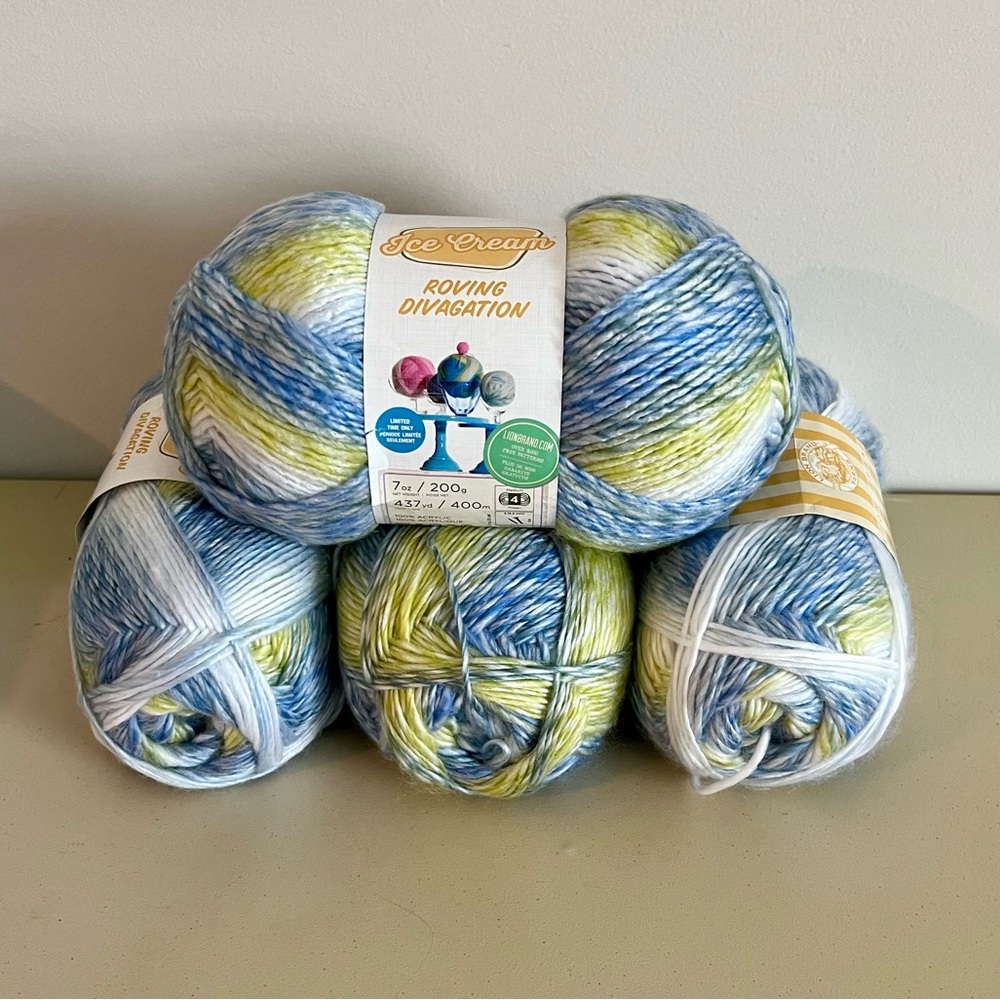 Lion Brand Ice Cream Roving Divagation Yarn in Razzles